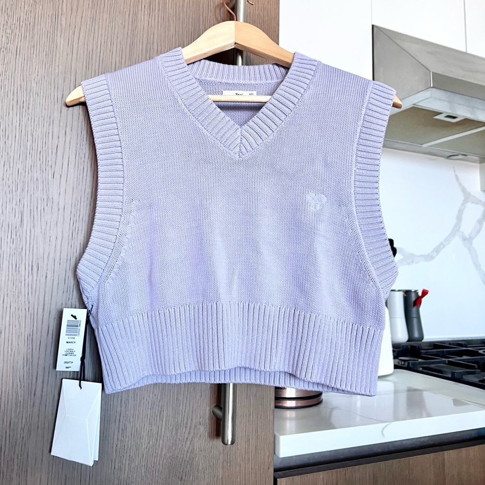 NWT Aritzia TNA Marcy Vest in Lavender